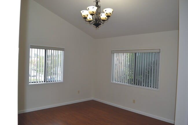 Building Photo - 6407 Gentry Ave