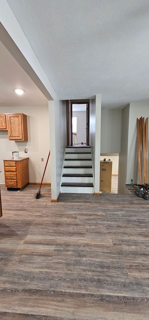 Building Photo - 3 bedroom, 1.5 bath, newly remodeled