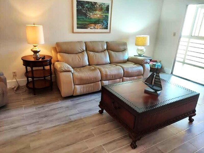 Building Photo - 2903 Victoria Cir