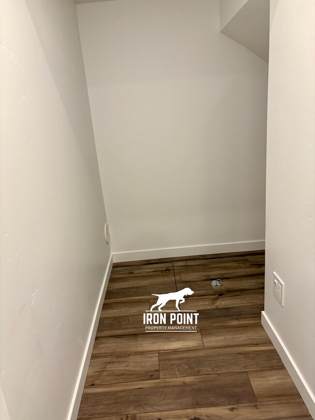 Building Photo - 4237 W Flint Dr