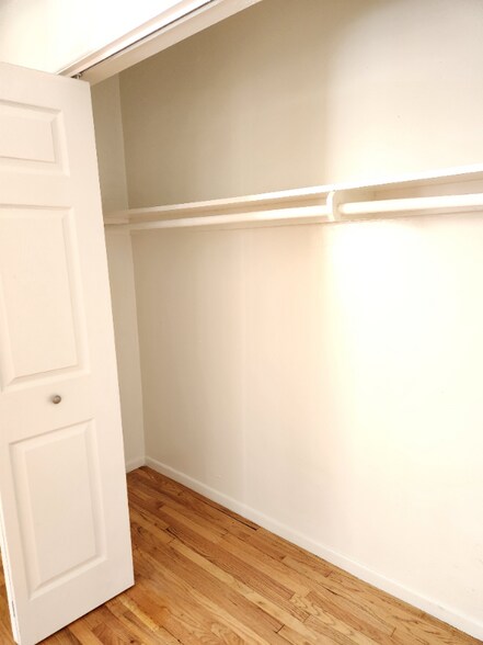 Building Photo - 1231 N Formosa Ave