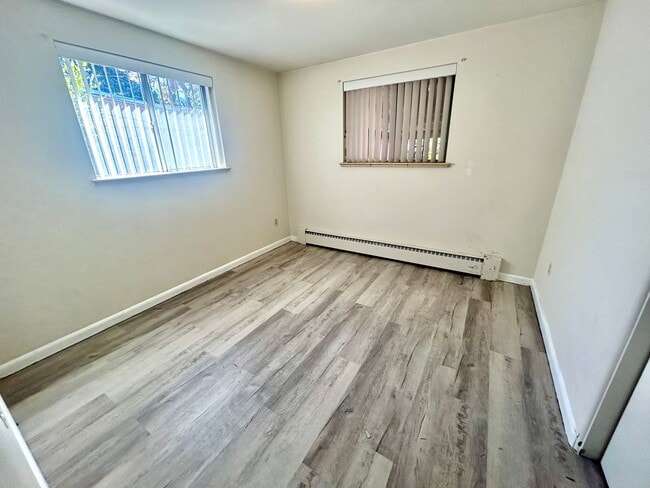 Building Photo - 4 Bedroom Ranch House - Prime Location Minutes from Cherry Creek!