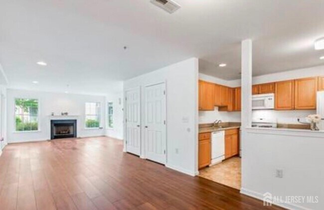 Building Photo - 106 Chariot Ct