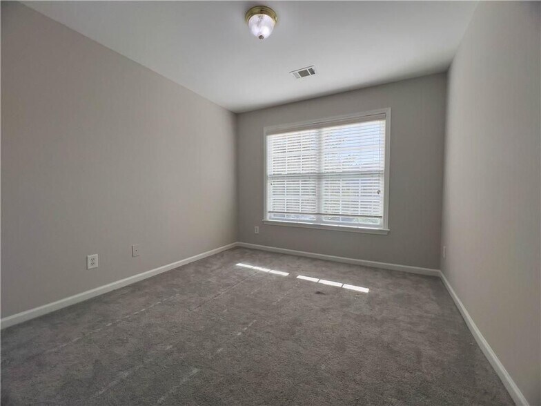 Building Photo - 3210 Warbler Way