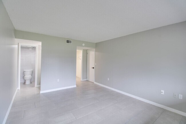 Building Photo - 1054 Lotus Cove Ct