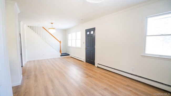 Building Photo - 5 Pearsall Pl