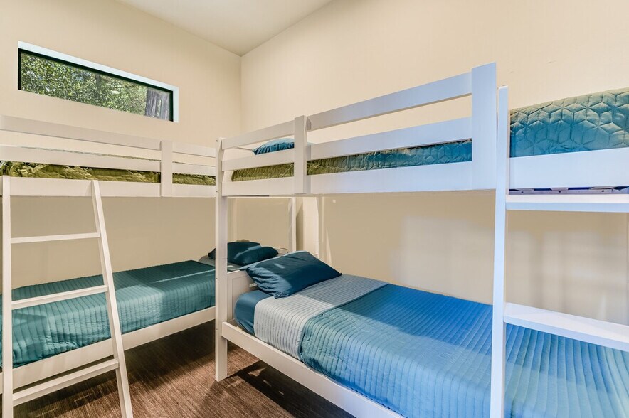 Building Photo - 12715 Trail Driver