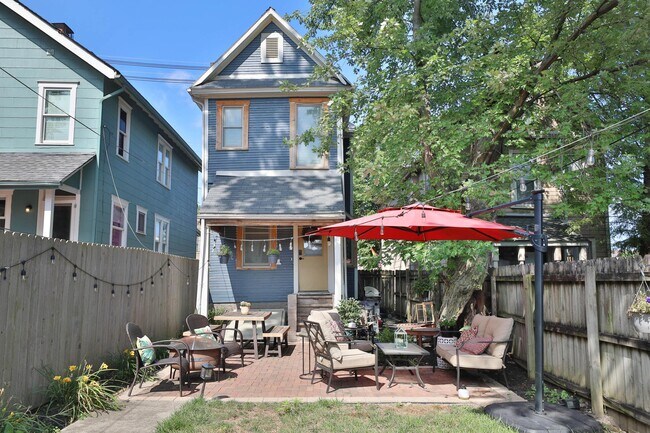 Building Photo - 976 N 4th St