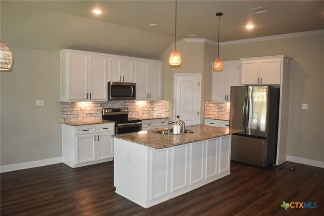 Building Photo - 2602 Paisley Dr