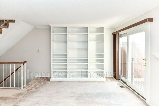 Building Photo - 21 Fendall Ave