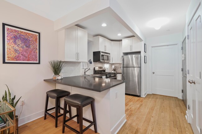 Building Photo - 305 W 150th St