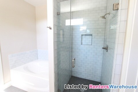 Building Photo - 1206 Deloney St