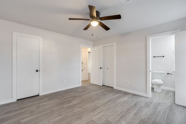 Building Photo - 2704 NW 115th St