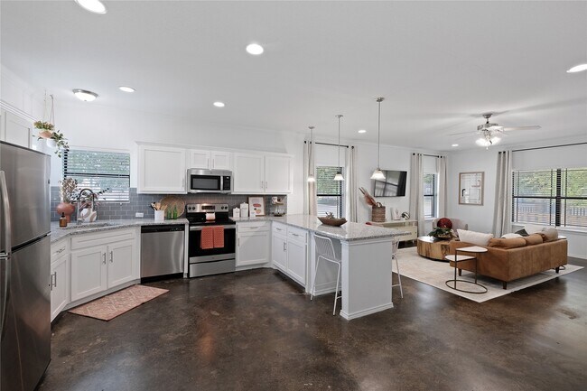 Building Photo - 6706 Brookridge Ct