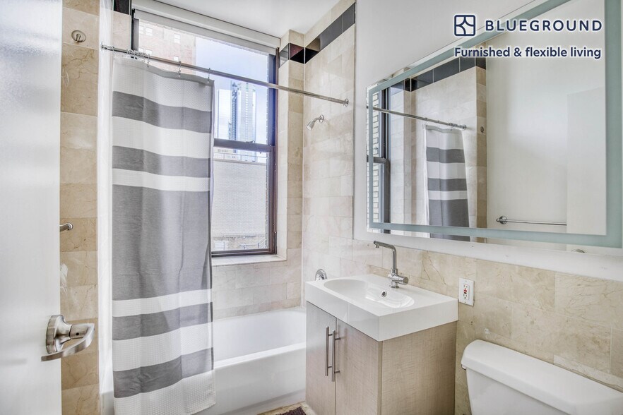 Building Photo - 1 West St