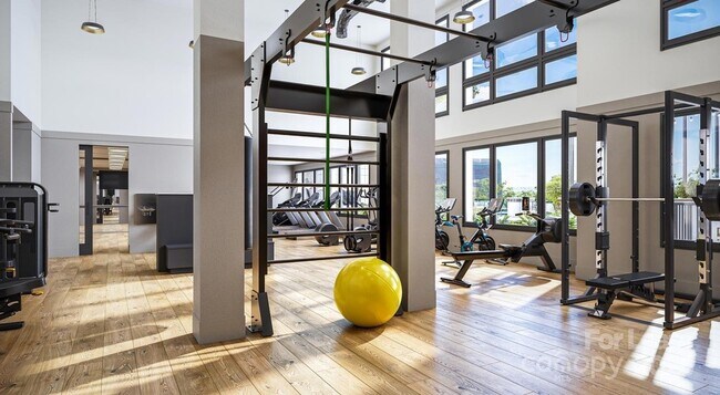 Building Photo - 255 W Bland St