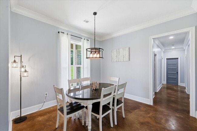 Building Photo - 4072 MS-471