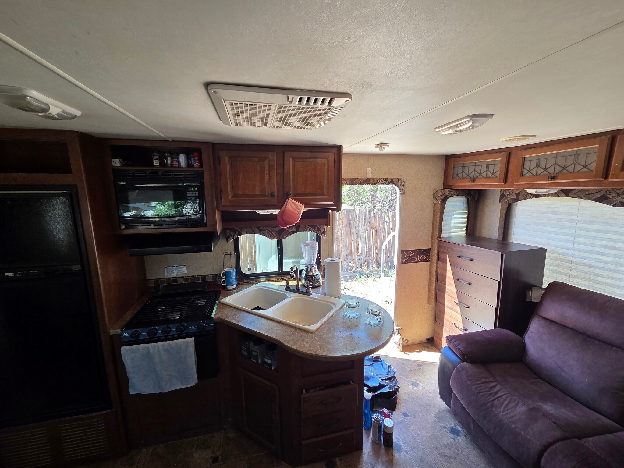 Building Photo - 19188 Glendale Ave