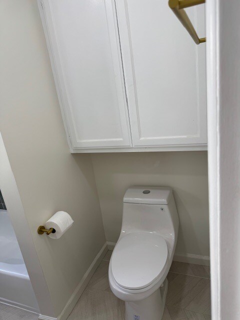 Building Photo - 20533 Eastwood Ave