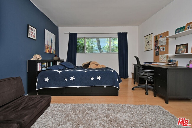 Building Photo - 3421 Castlewoods Pl