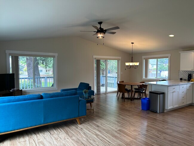 Building Photo - 6440 S Langston Rd