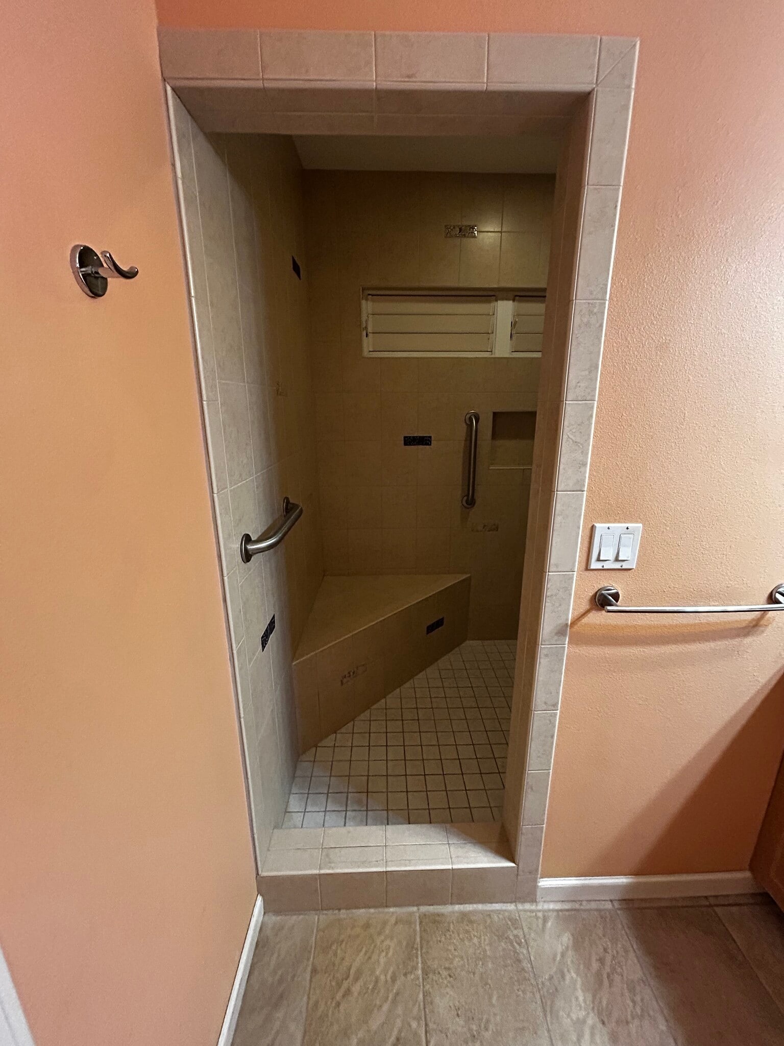 Building Photo - 5142 Lawai Rd