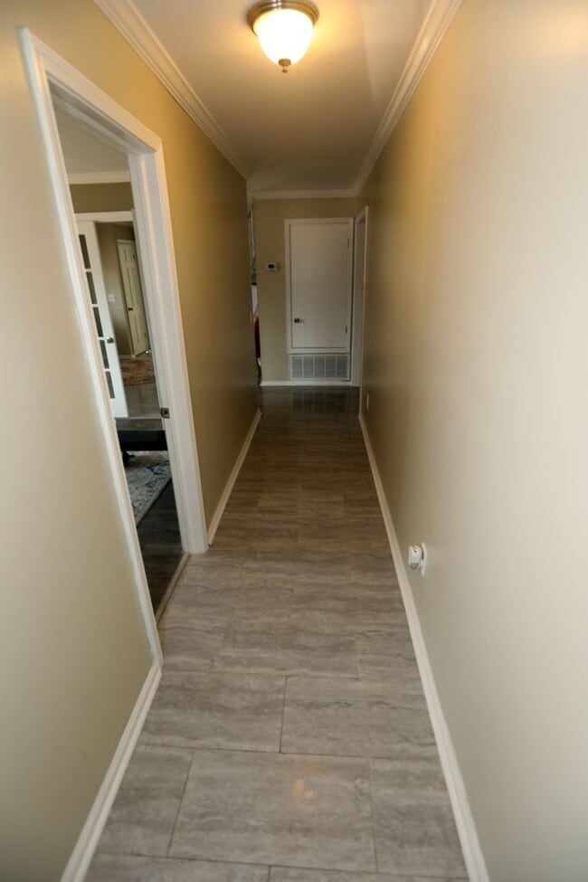 Building Photo - 3710 Winkfield Pl