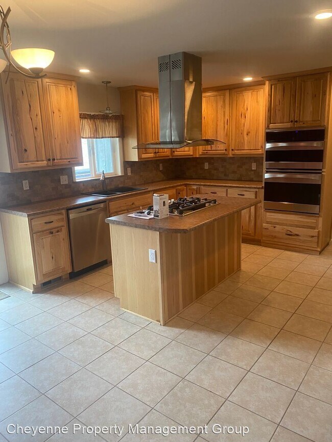 Building Photo - 2 br, 2 bath House - 2523 Sagebrush Ave