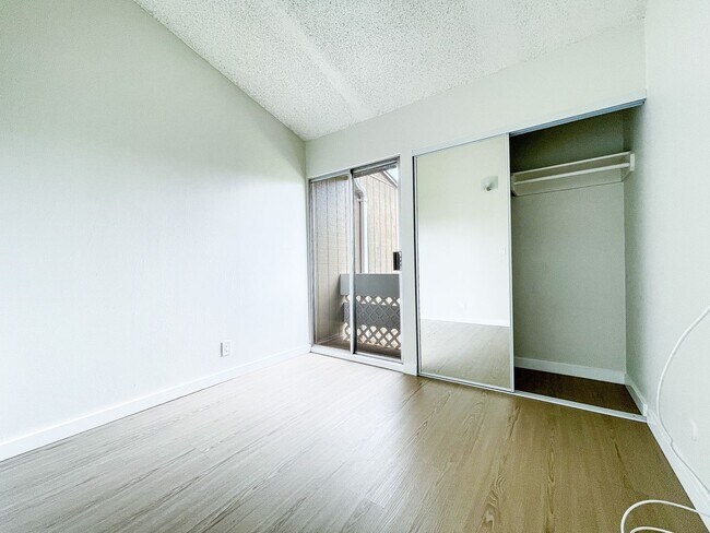 Building Photo - Pet Friendly Mililani Townhouse with Two Parking