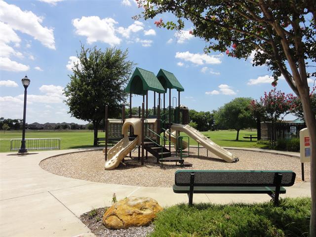 Building Photo - 10848 Sedalia Dr