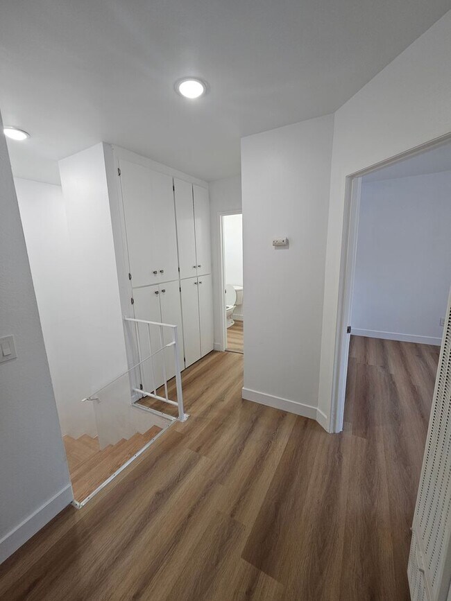 Building Photo - 245 E Ave 38