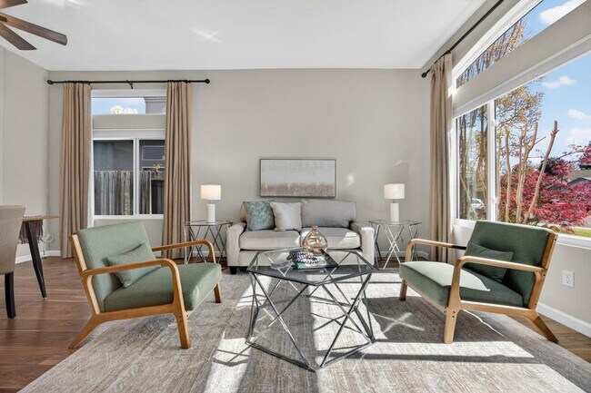 Building Photo - 2726 Genesee Dr