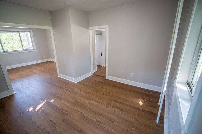 Building Photo - 5407 Halchess St