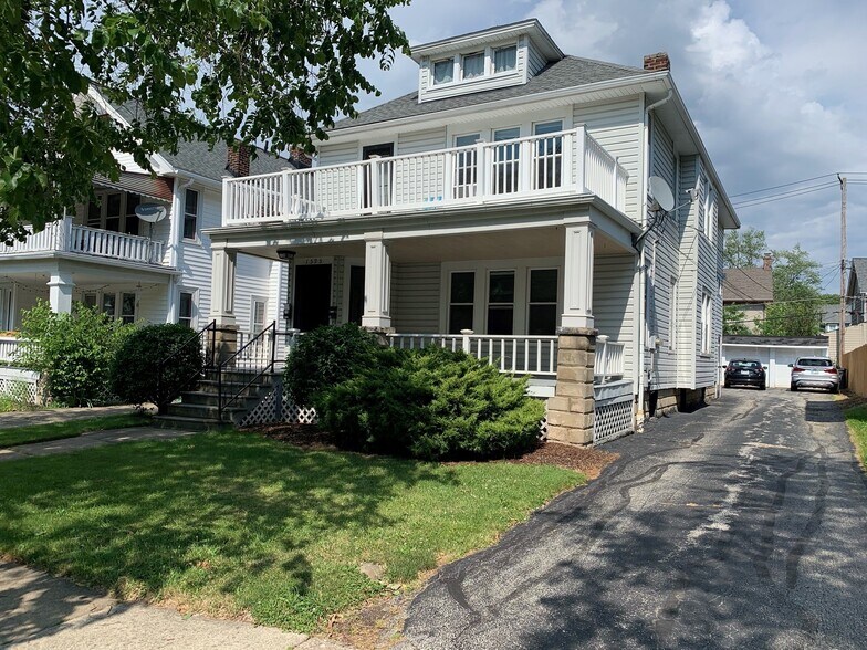 Primary Photo - 1595 Warren Rd