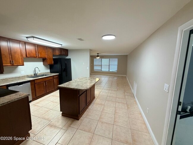 Building Photo - 625 Verbenia Dr