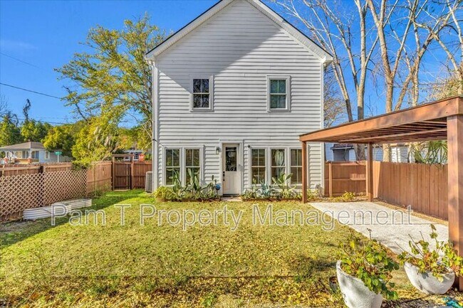 Building Photo - 1716 Reynolds St