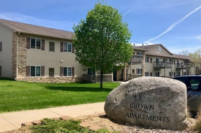 Primary Photo - Crown Apartments