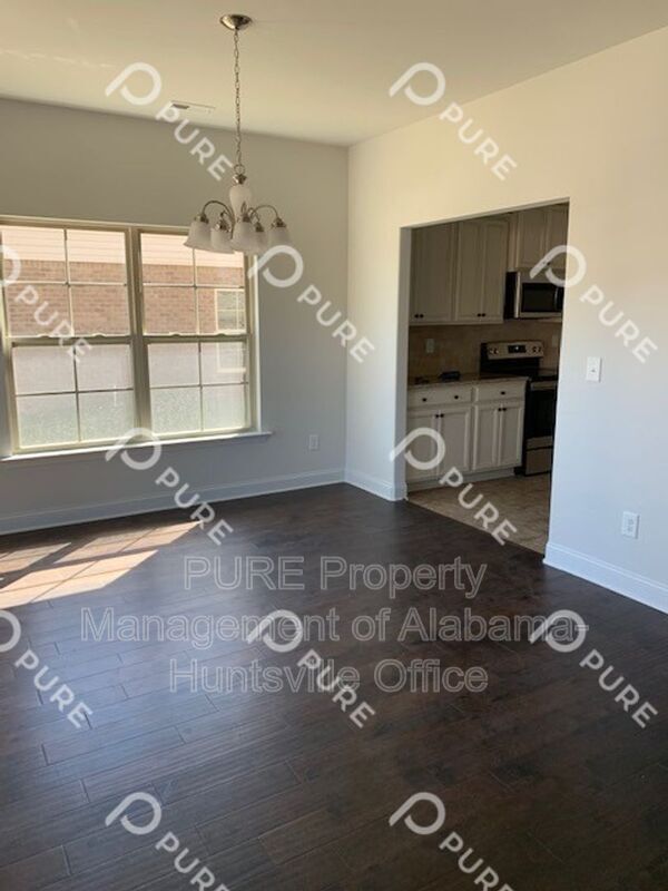 Building Photo - 283 Abercorn Dr