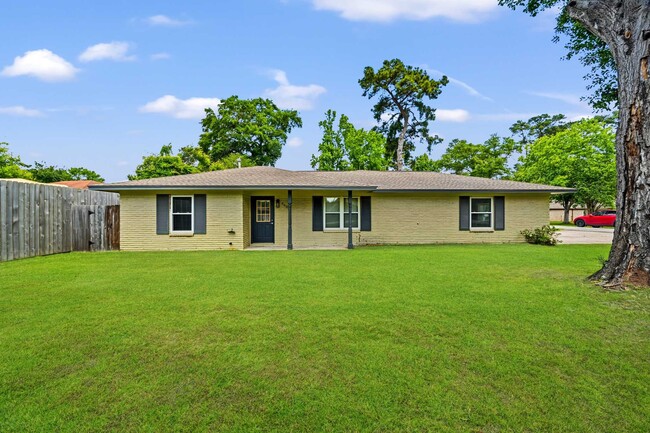 Building Photo - 3602 Sweet Gum