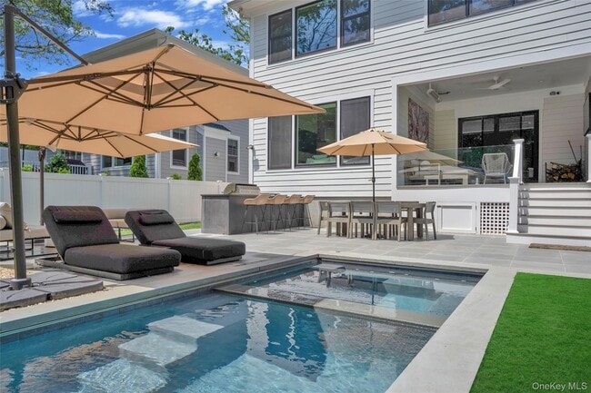 Building Photo - 65 Myrtle Blvd