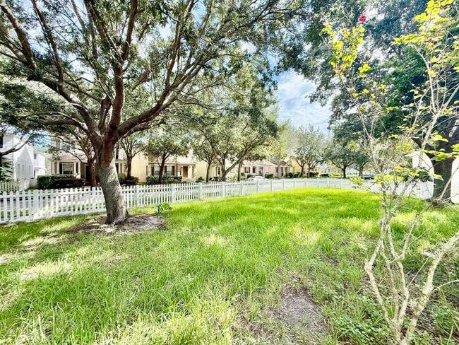 Building Photo - 16221 Bridgewalk Dr