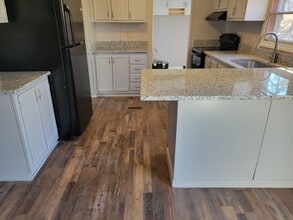 Building Photo - Charming and Peaceful Private Home with Granite Countertops & Wooded Views