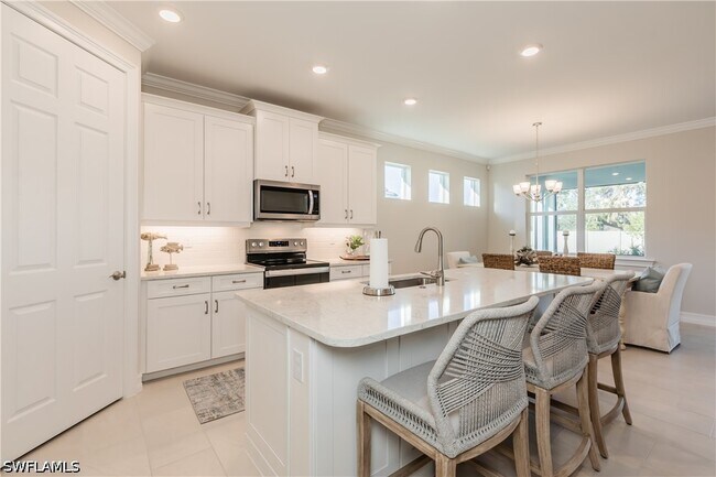 Building Photo - 267 Tamarindo Ln