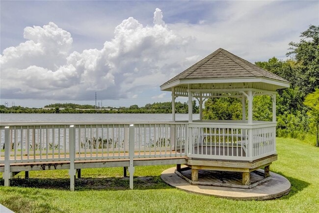 Building Photo - 9002 Spring Garden Way