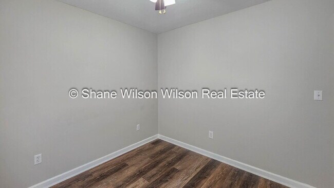 Building Photo - 37 Allison Dr