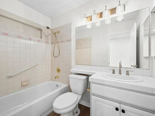 Building Photo - Beautiful Home in Murietta