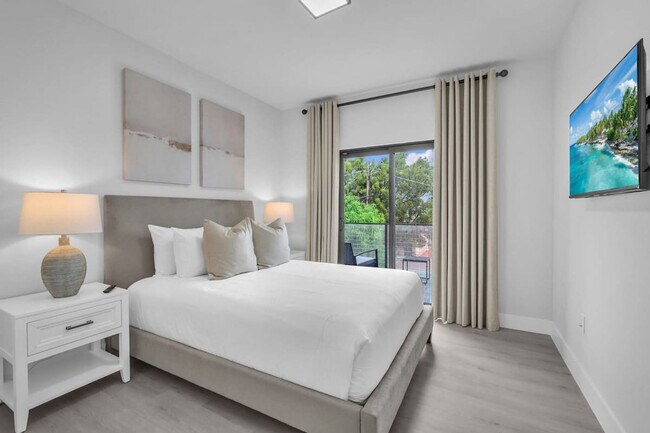 Building Photo - 2951 NW 13th St