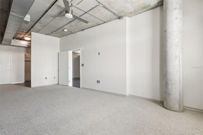 Building Photo - 10 N Summerlin Ave
