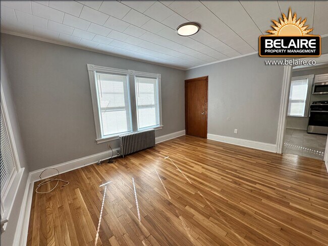 Building Photo - 17 Boylston St