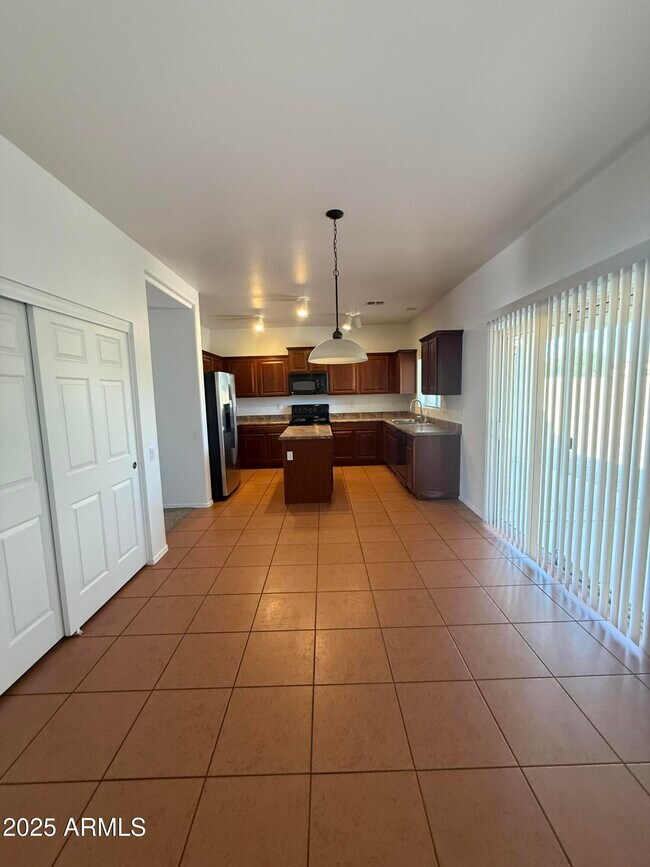 Building Photo - 5318 W Maldonado Rd